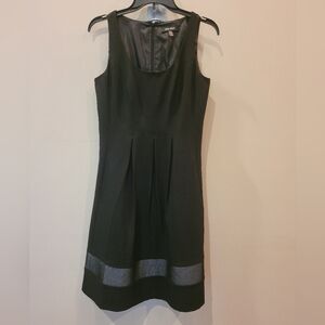 Nine West Black sleeveless dress with pockets Size 4